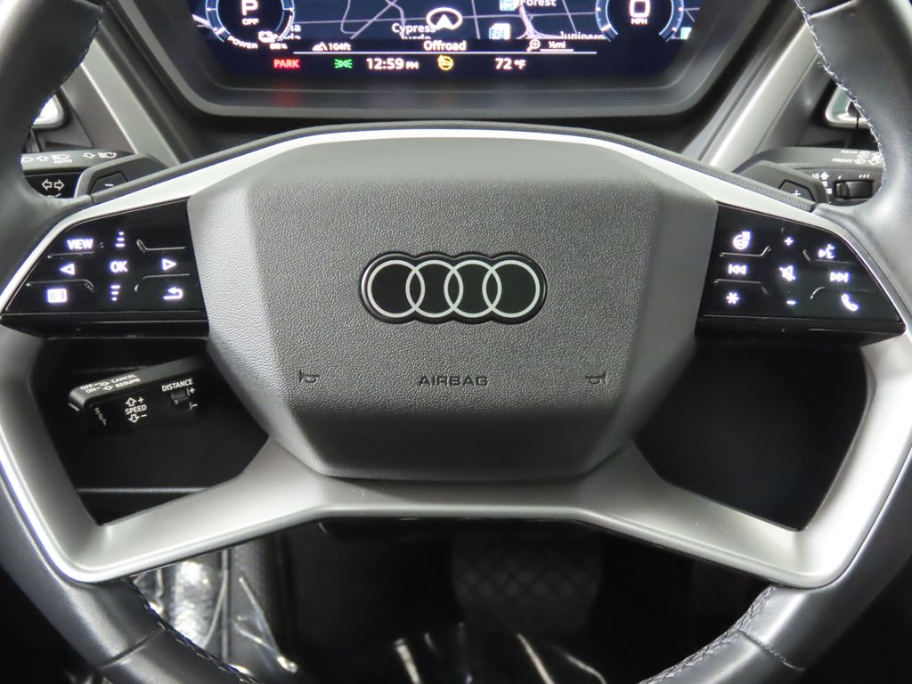 Thumbnail: 2023 Audi Q4 e-tron - 12