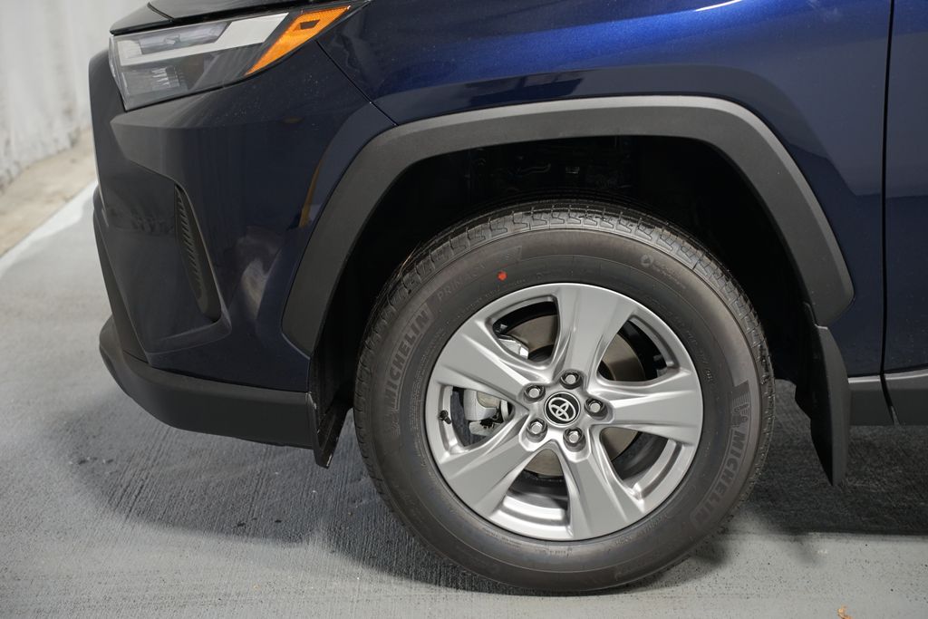 Thumbnail: 2025 Toyota RAV4 - 5