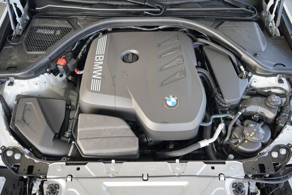 Thumbnail: 2025 BMW 3 Series - 21