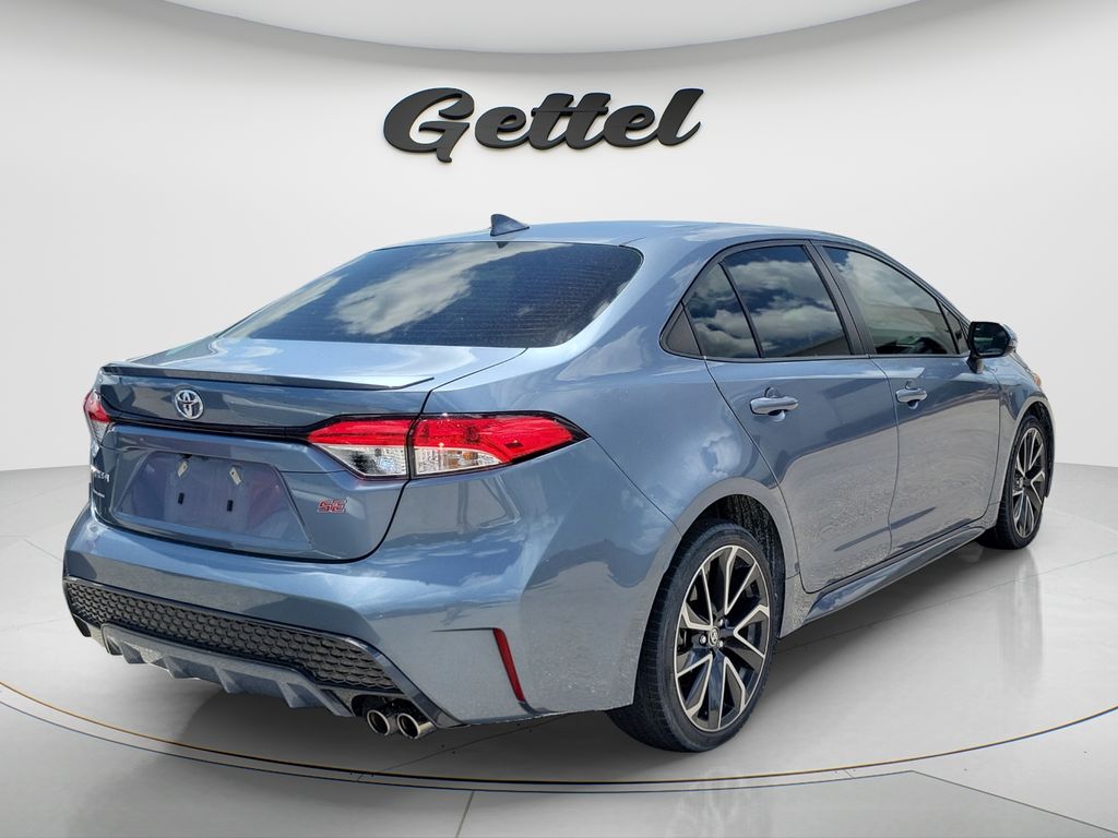 Certified Used 2022  Toyota SE image 5