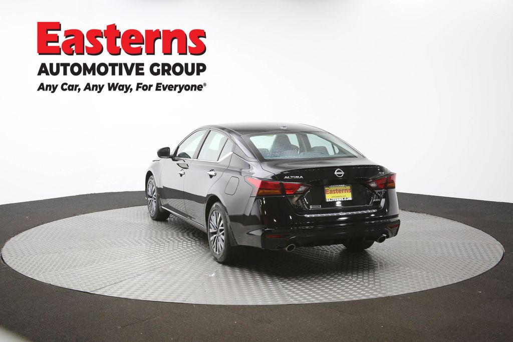 Used 2023 Black Nissan 2.5 SV image 63