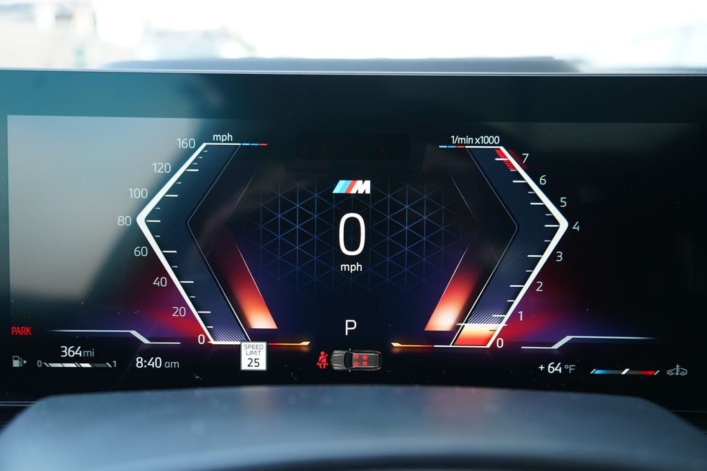 Thumbnail: 2026 BMW X7 - 15