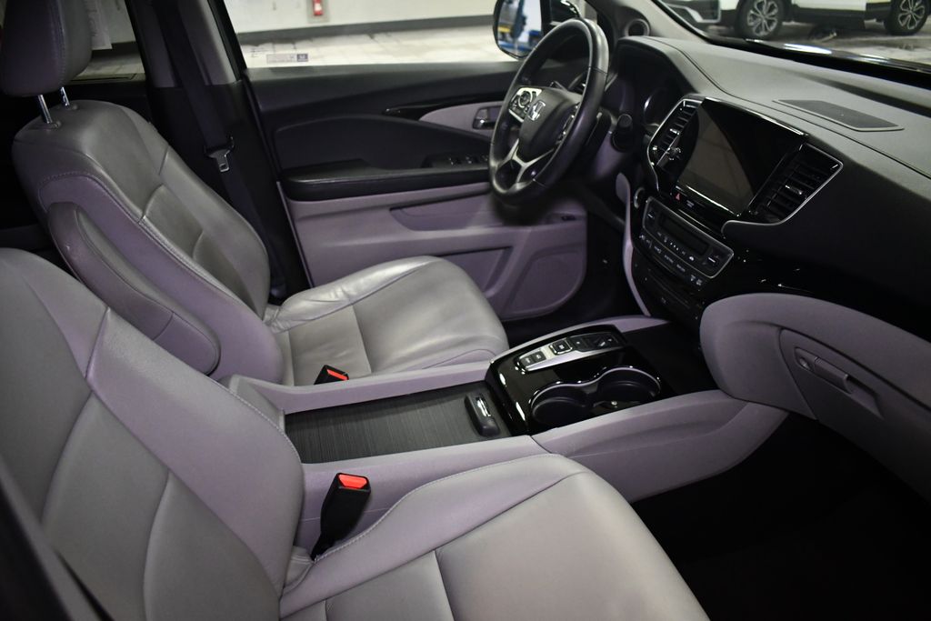 Thumbnail: 2020 Honda Pilot - 32