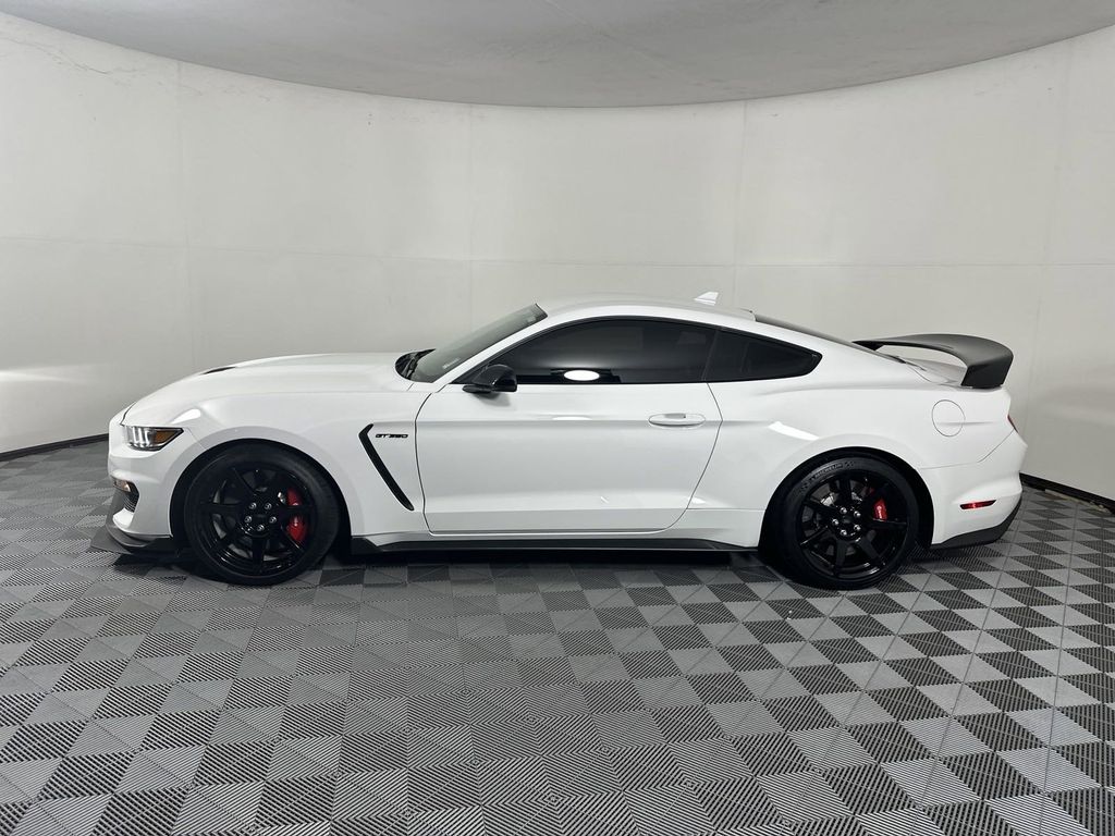 2020 Ford Mustang Shelby GT350R 4