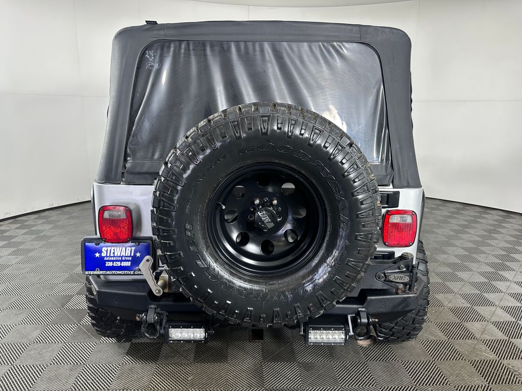 2004 Jeep Wrangler Rubicon - Image 4