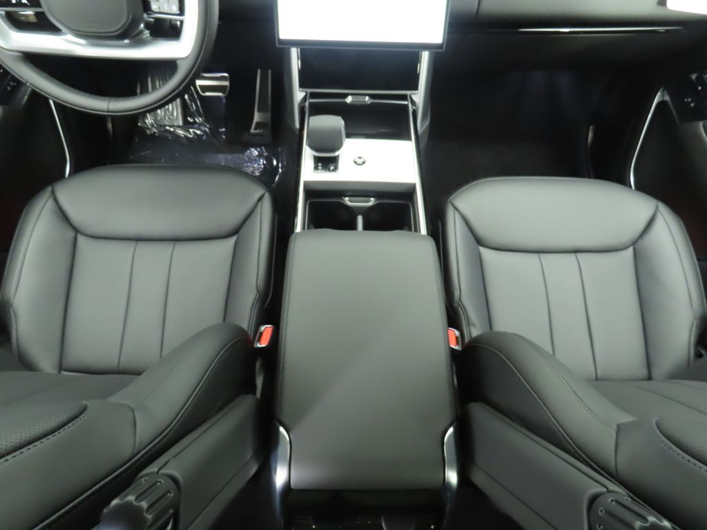 Thumbnail: 2025 Land Rover Range Rover - 17