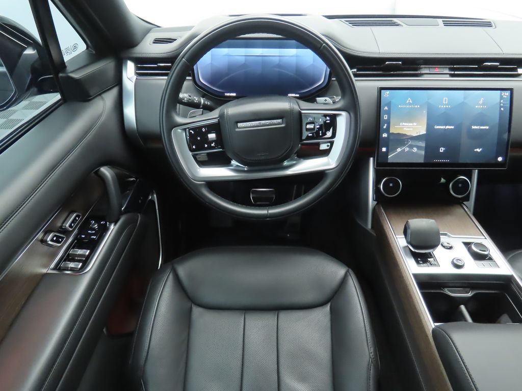 Thumbnail: 2023 Land Rover Range Rover - 10