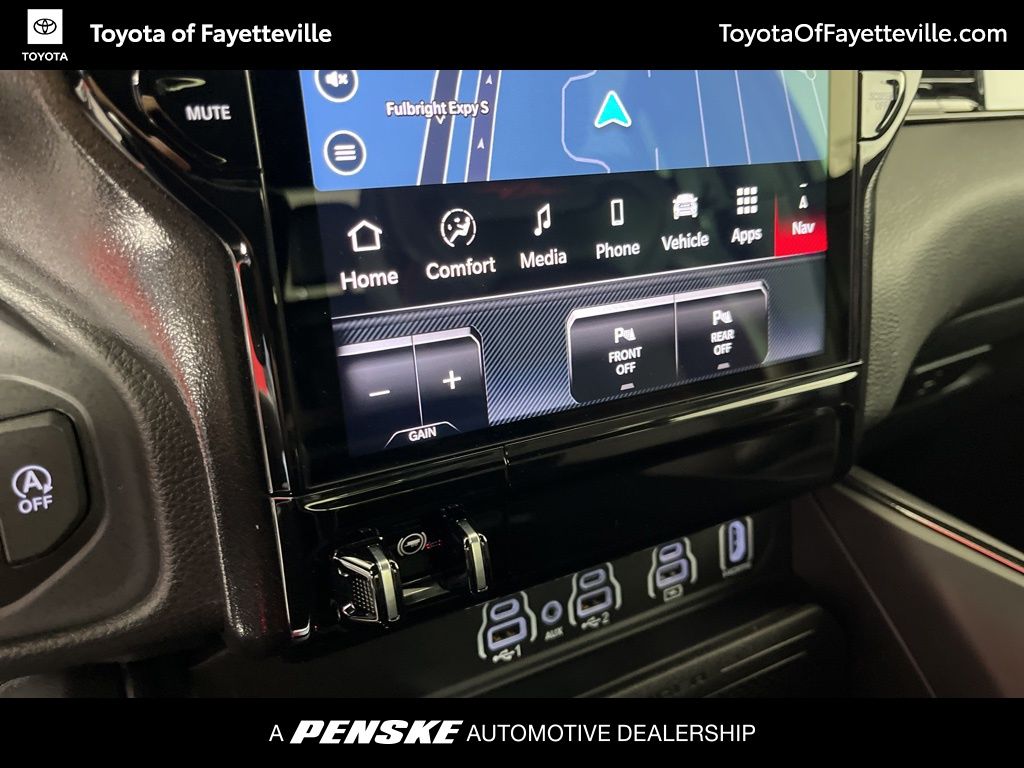 Thumbnail: 2025 RAM 1500 - 32