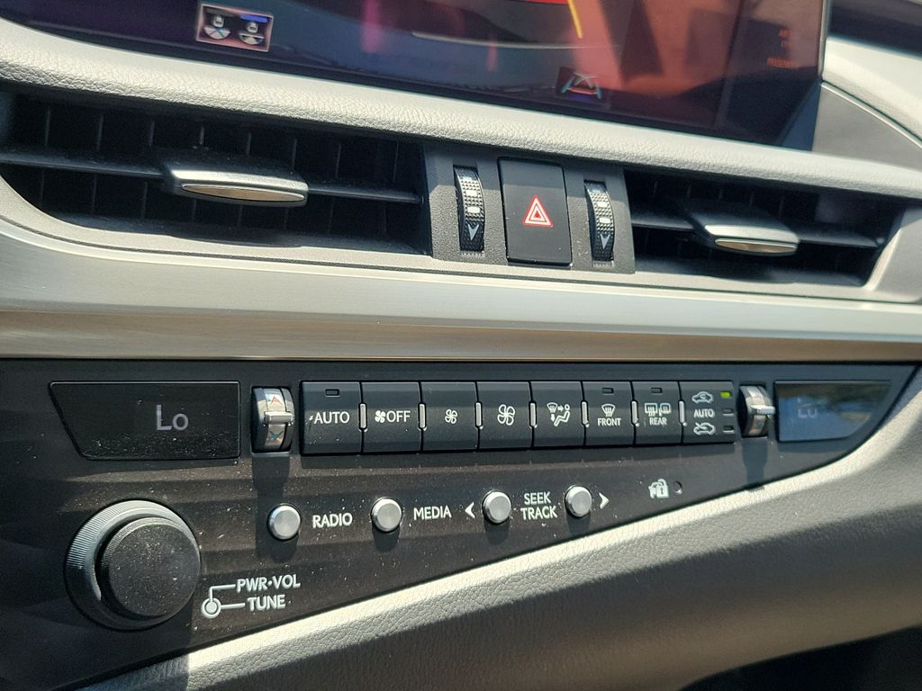 used 2019 Lexus ES car, priced at $29,998