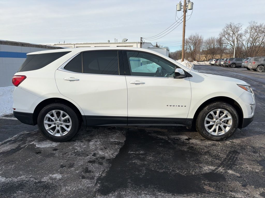 Thumbnail: 2018 Chevrolet Equinox - 6