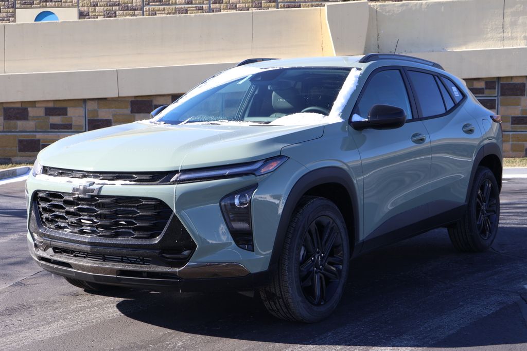 Thumbnail: 2026 Chevrolet Trax - 1