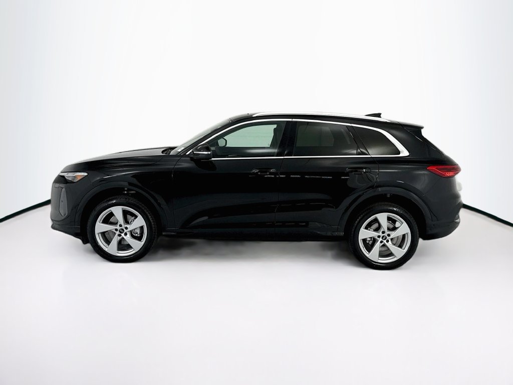 Thumbnail: 2026 Audi Q5 - 8