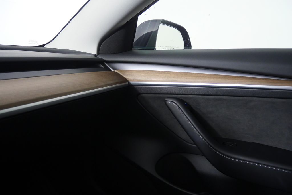 Thumbnail: 2023 Tesla Model 3 - 26