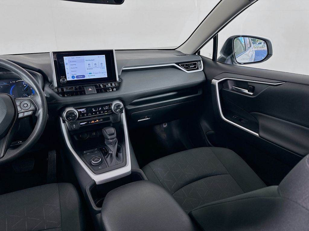 Thumbnail: 2025 Toyota RAV4 - 22