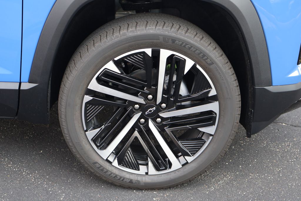 Thumbnail: 2026 Chevrolet Equinox - 11