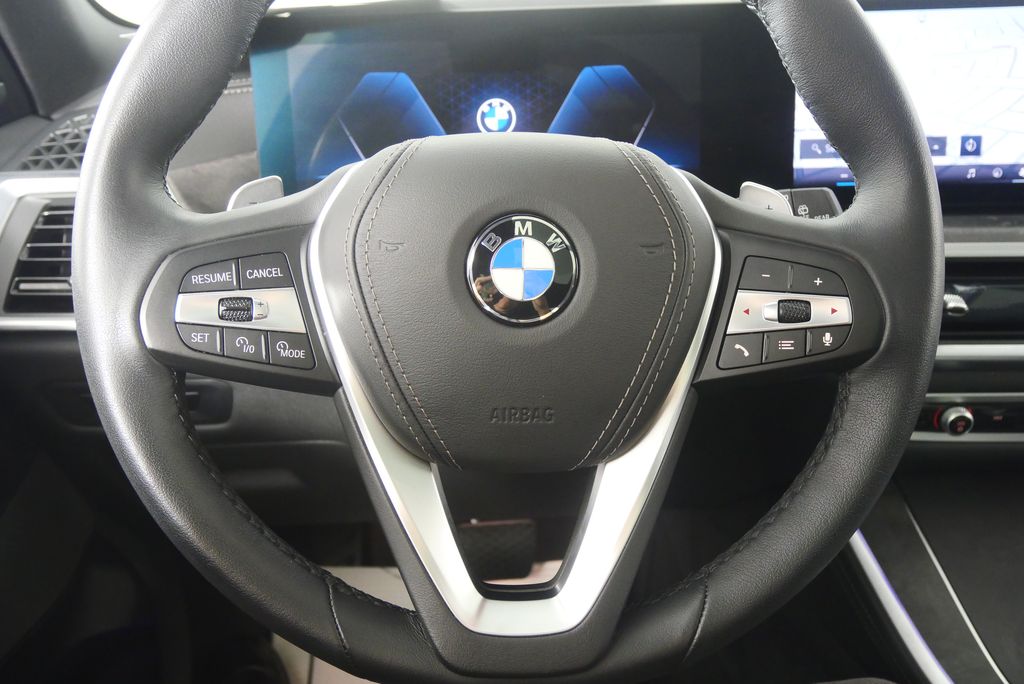 Thumbnail: 2025 BMW X5 - 21