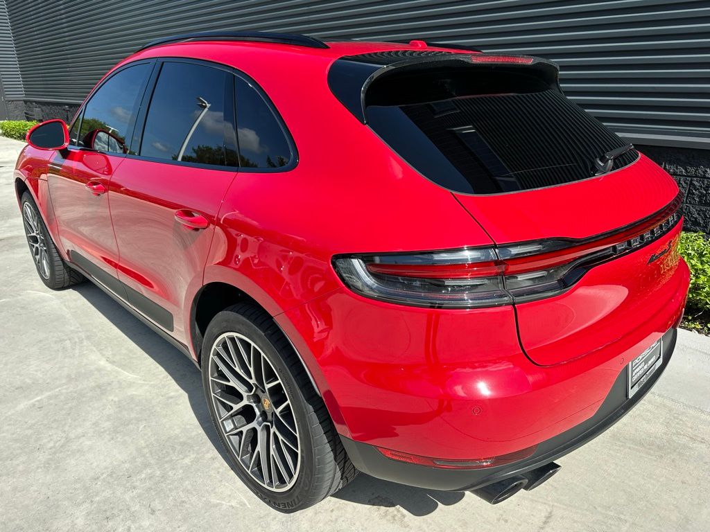 Thumbnail: 2020 Porsche Macan - 3