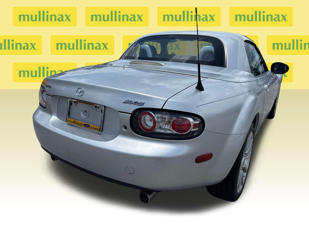 Used 2008 Silver Mazda Touring image 4