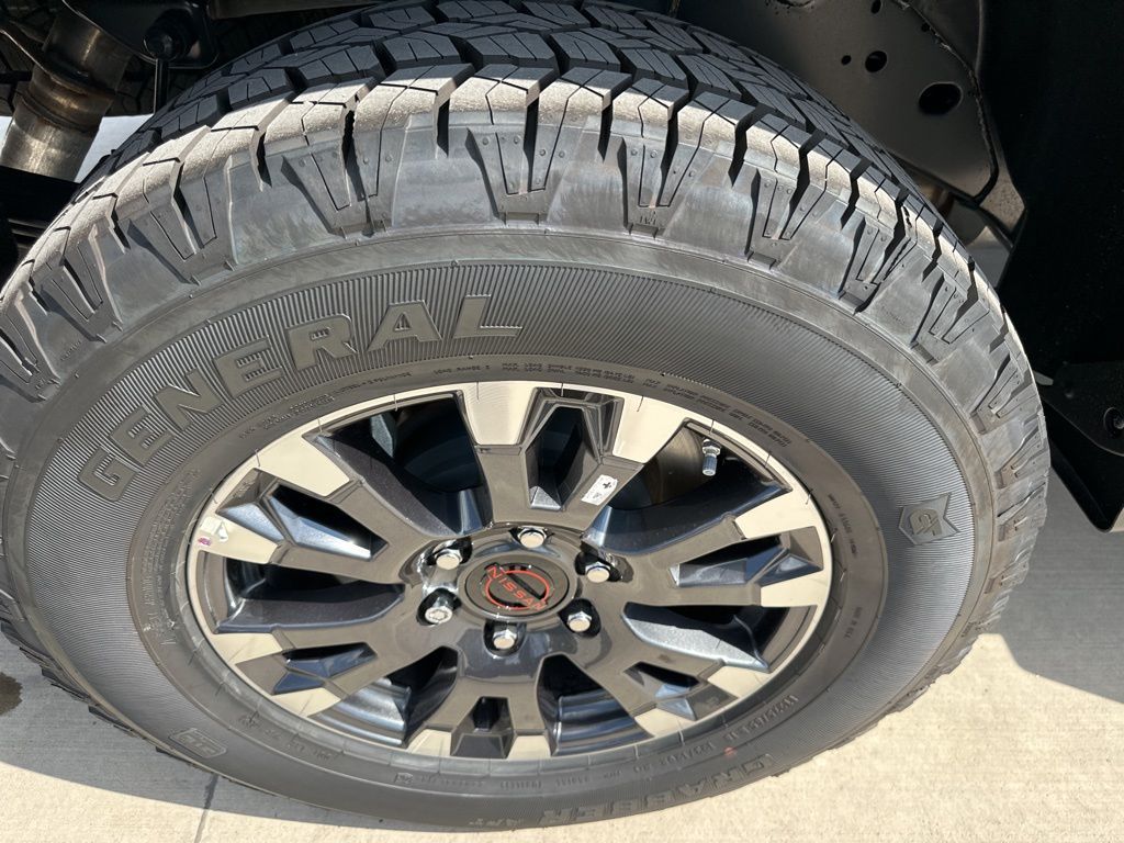 2024 Nissan Titan XD PRO-4X 12