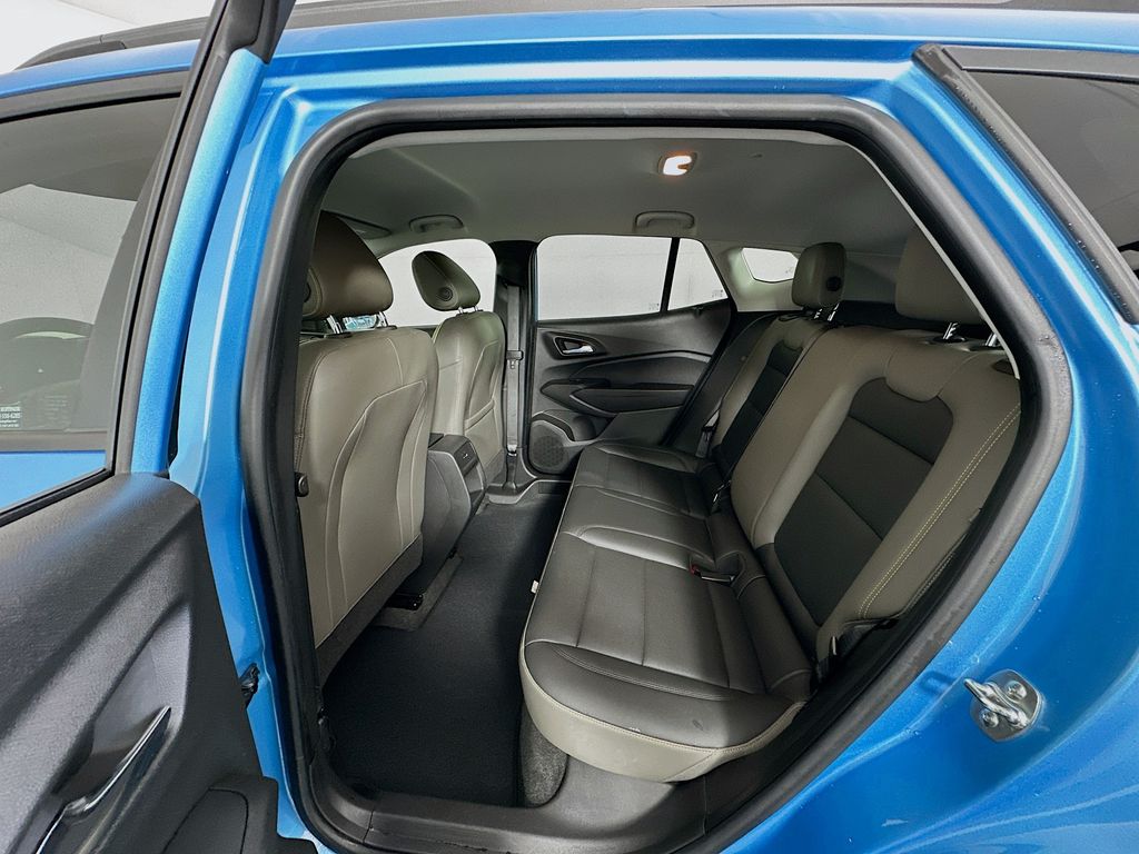 Thumbnail: 2025 Chevrolet Trax - 24