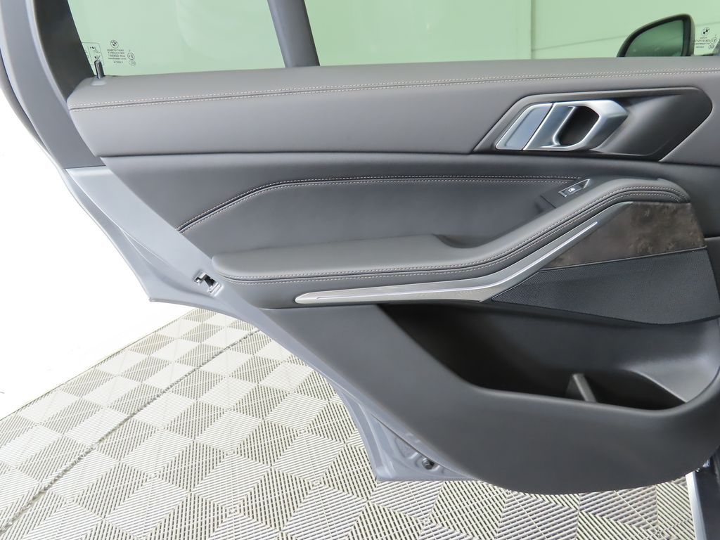 Thumbnail: 2026 BMW X5 - 27