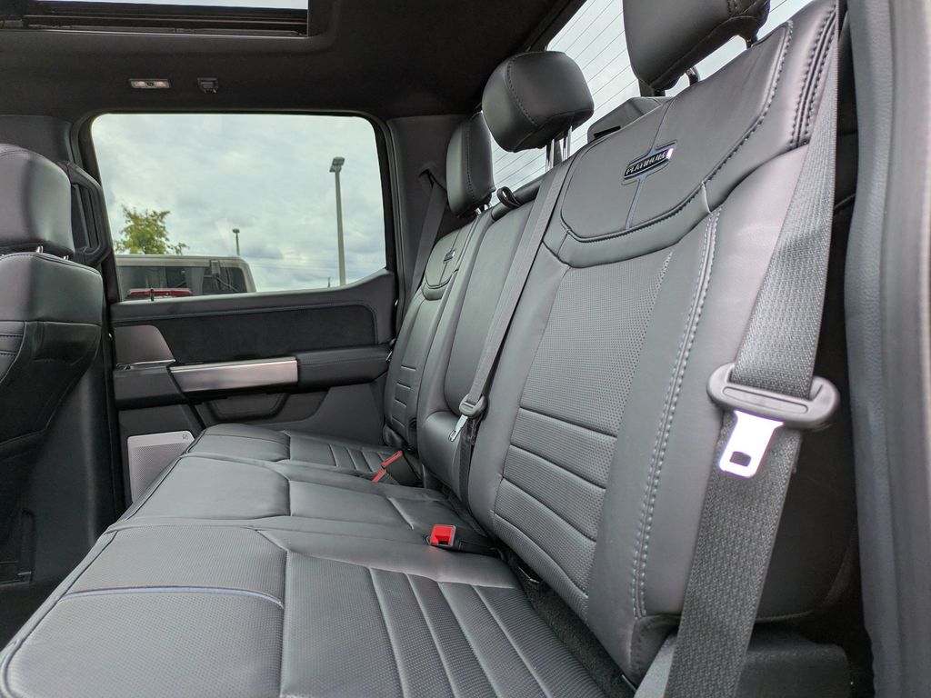 2026 Ford Super Duty F-350 SRW Platinum