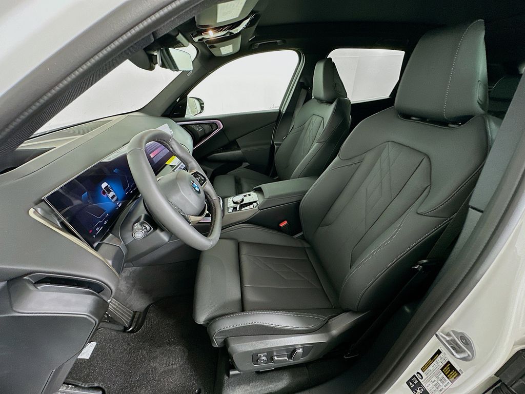 Thumbnail: 2025 BMW X3 - 16