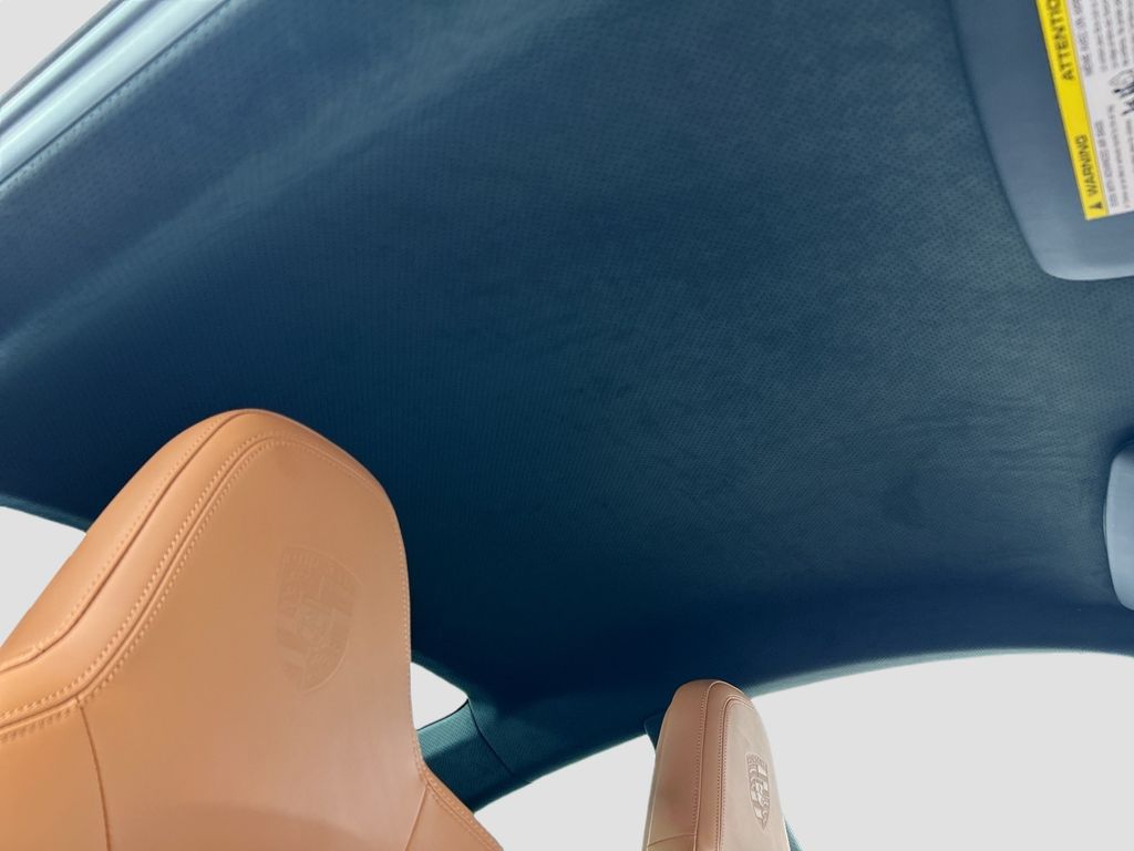 Thumbnail: 2024 Porsche 911 - 20