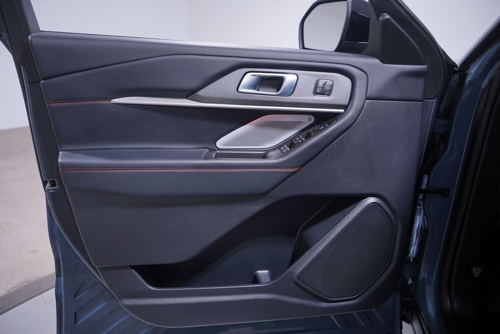Thumbnail: 2025 Ford Explorer - 17