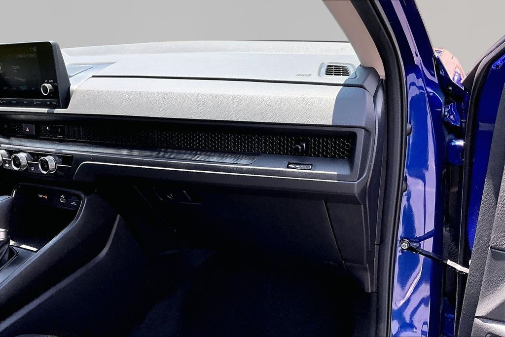 2025 Honda CR-V LX - Photo 18