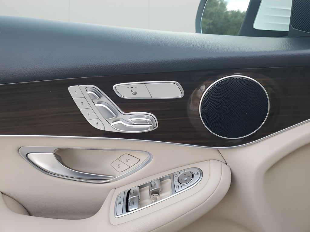 Used Car 2019 Mercedes-benz Glc  Glc 300 For Sale Under $20,000 In Austin, Texas