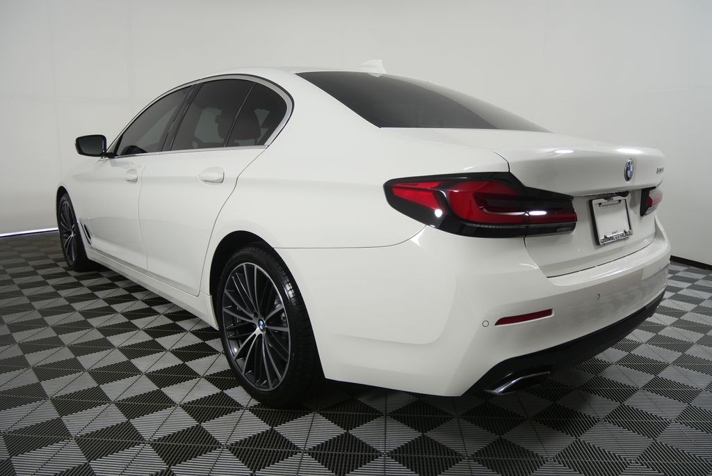 Thumbnail: 2023 BMW 5 Series - 5