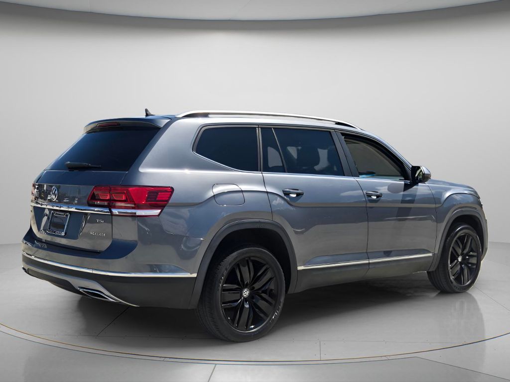 2018 Volkswagen Atlas - $14,900