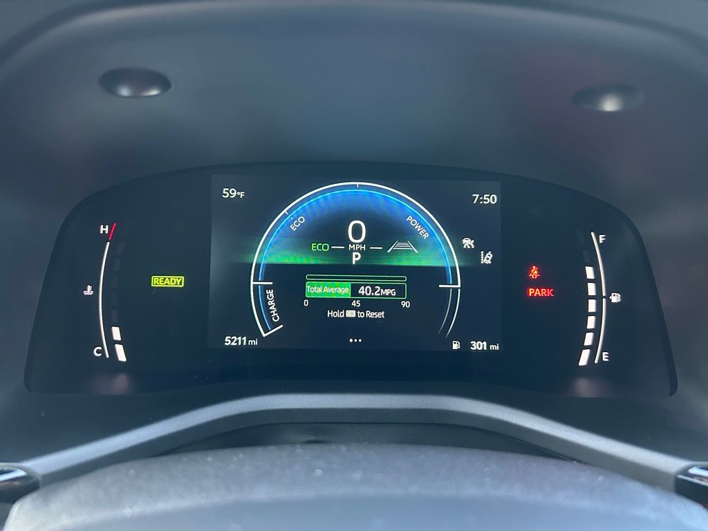 Thumbnail: 2025 Toyota Camry - 23