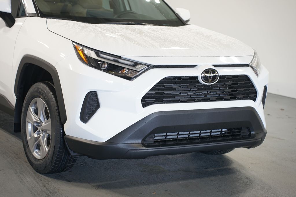 Thumbnail: 2025 Toyota RAV4 - 4