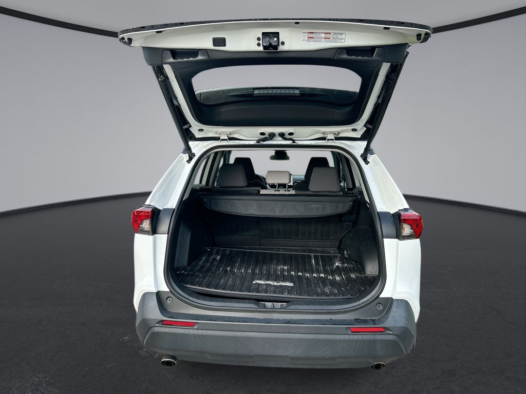 Thumbnail: 2024 Toyota RAV4 - 30