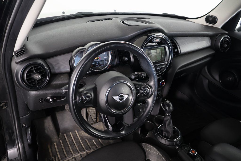 Thumbnail: 2015 MINI Cooper - 7