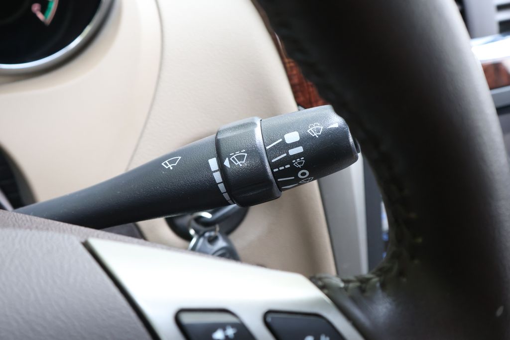 Thumbnail: 2012 Chevrolet Malibu - 21