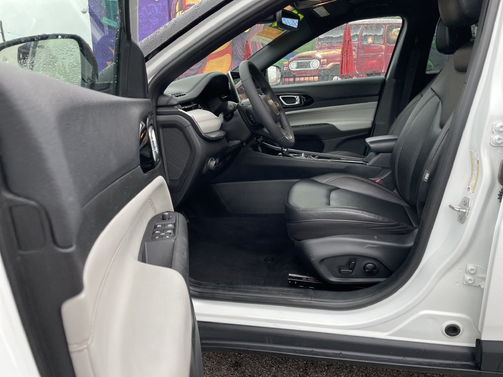 Used 2024 Jeep Compass SUV