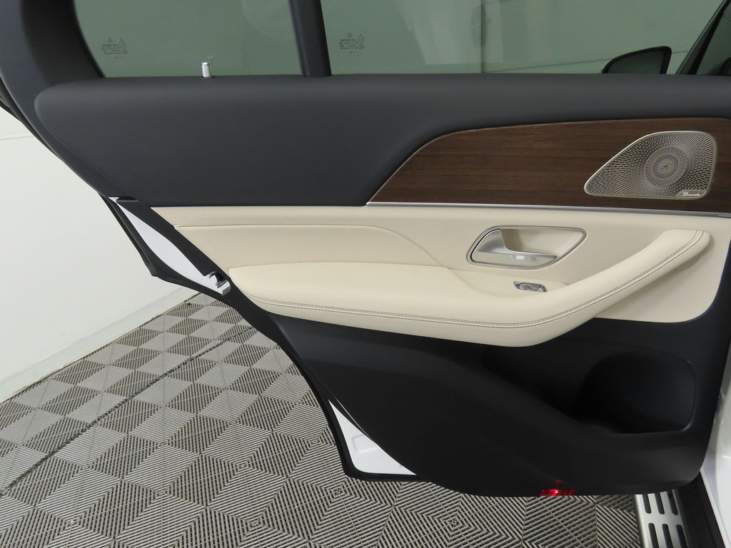2025 Mercedes-Benz GLE 450 26