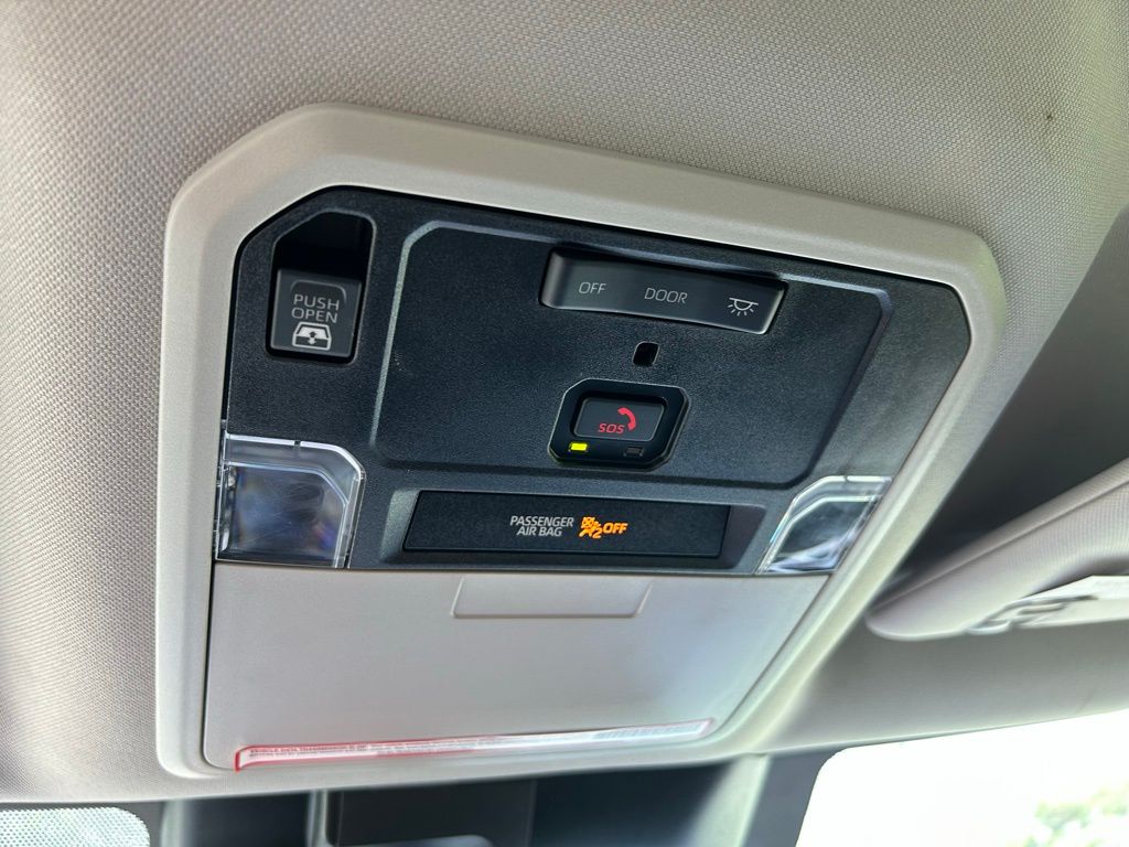 2023 Toyota Tundra Limited 28