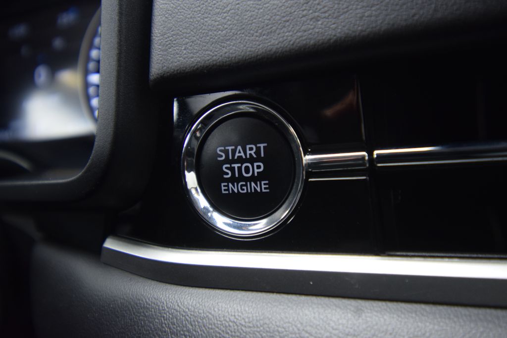 used 2024 Mitsubishi Outlander car, priced at $24,800