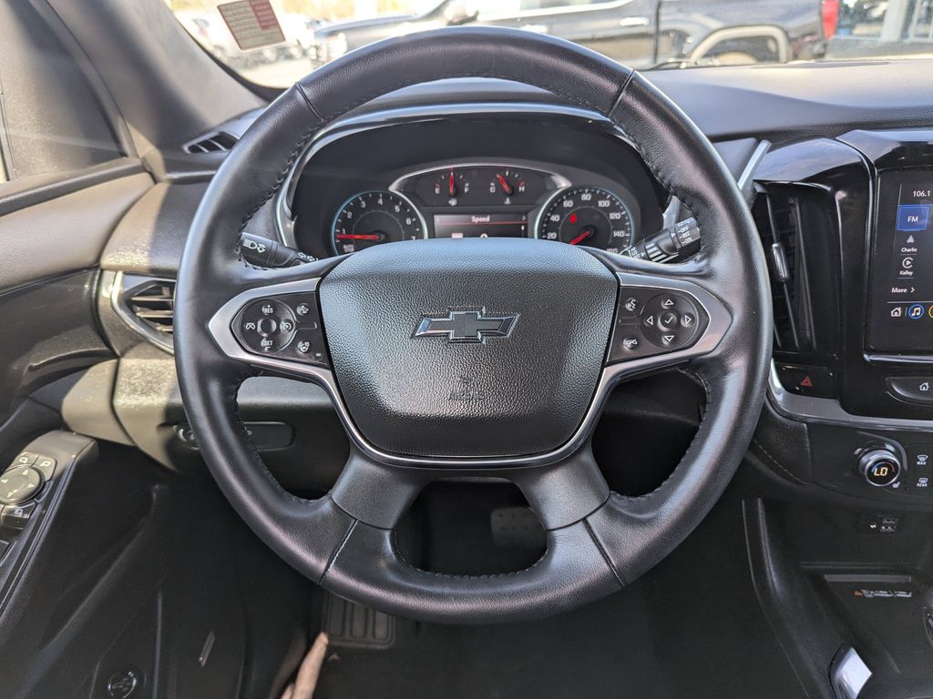 used 2022 Chevrolet Traverse car, priced at $29,593