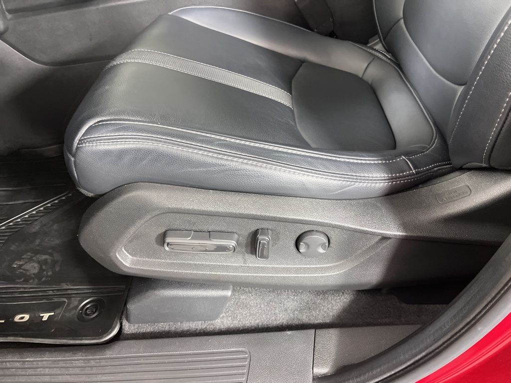 Thumbnail: 2023 Honda Pilot - 25