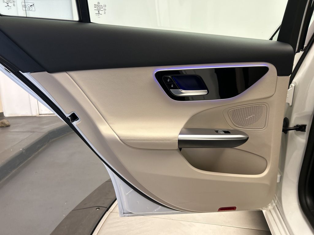 Thumbnail: 2023 Mercedes-Benz C-Class - 23