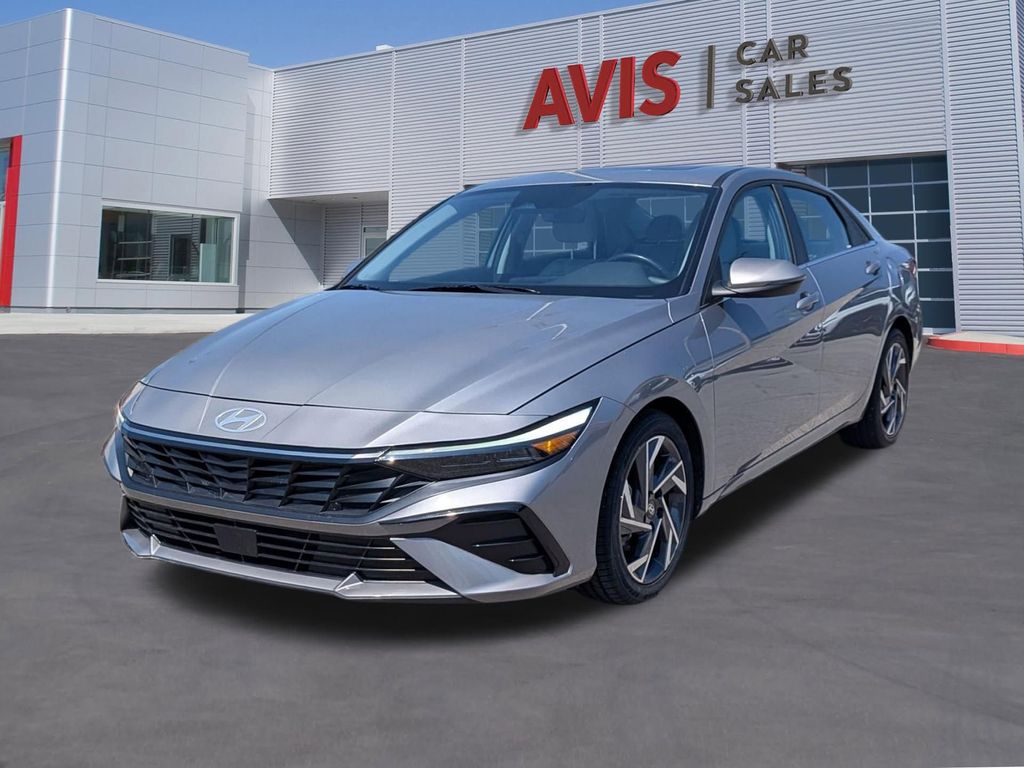 Fluid Metal 2025 Hyundai Elantra Limited FWD Sedan Front-Wheel Drive Continuously Variable Transmission