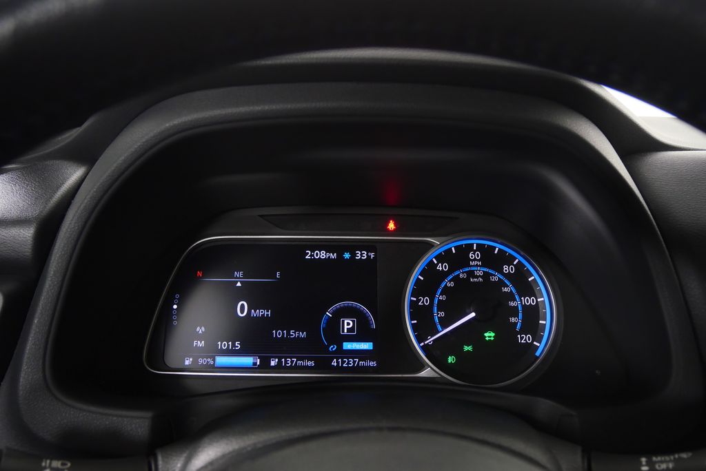 Thumbnail: 2022 Nissan Leaf - 20