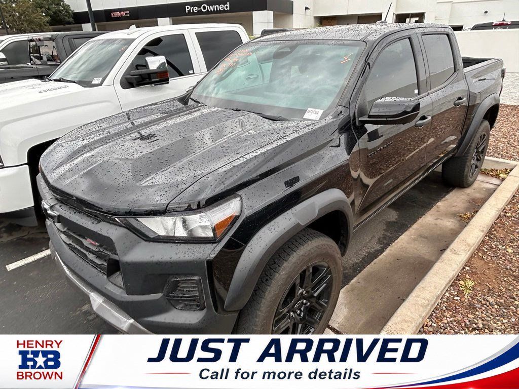 Black 2024 Chevrolet Colorado Pickup Truck Four-Wheel Drive Automatic