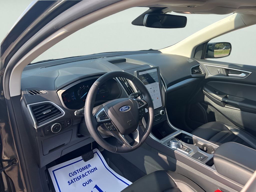 2023 Ford Edge