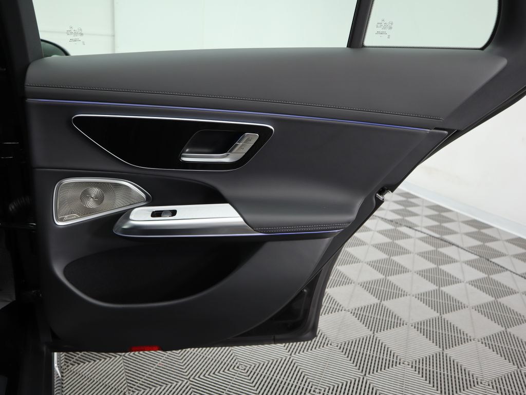 Thumbnail: 2025 Mercedes-Benz E-Class - 29